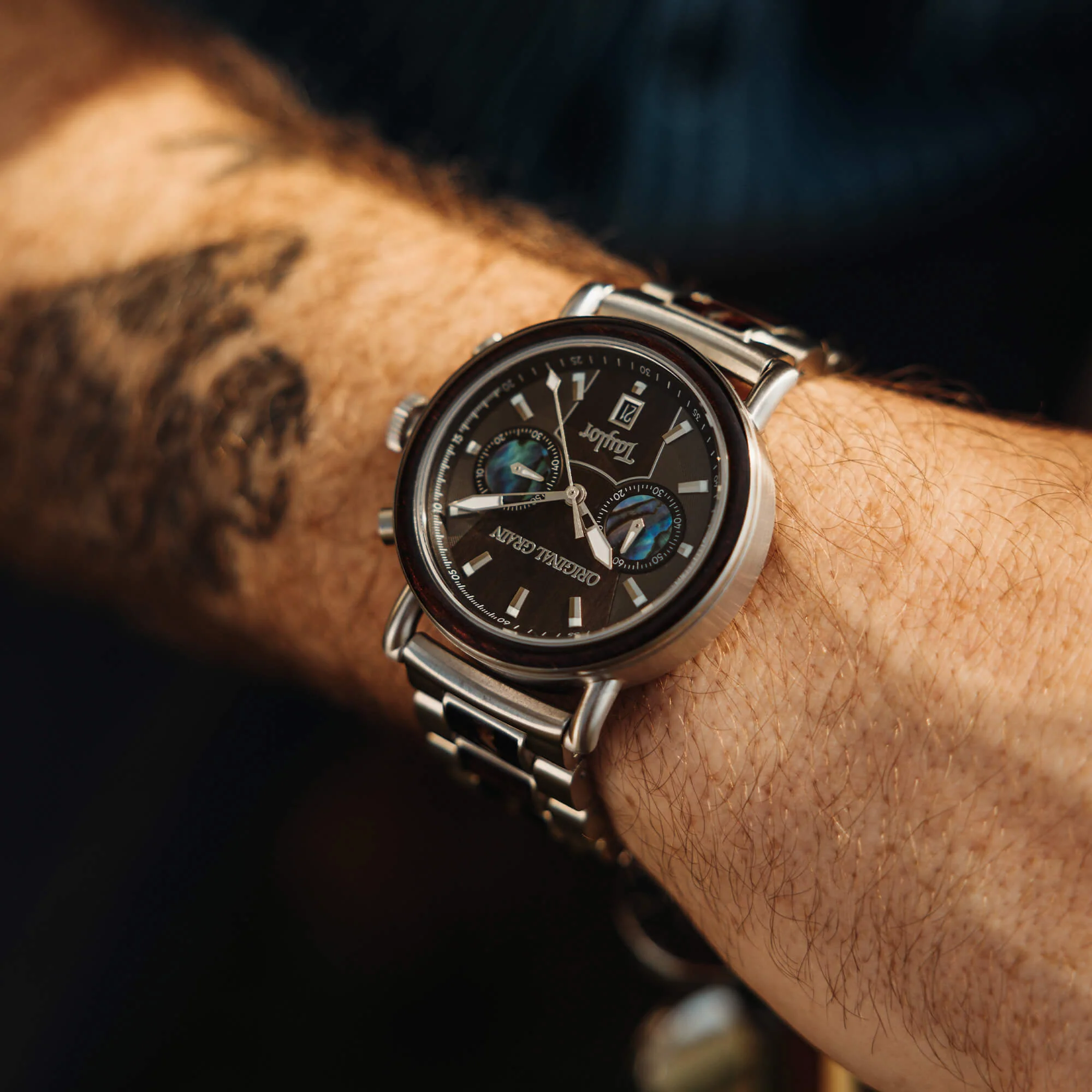 Limited Edition Cameroon Ebony Taylor Guitar Stainless Steel Chrono 44mm - Image 5